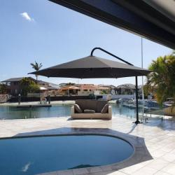 Amazing shade over the pool